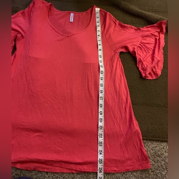 Piphany top with bell sleeves size XS - Picture 3 of 4